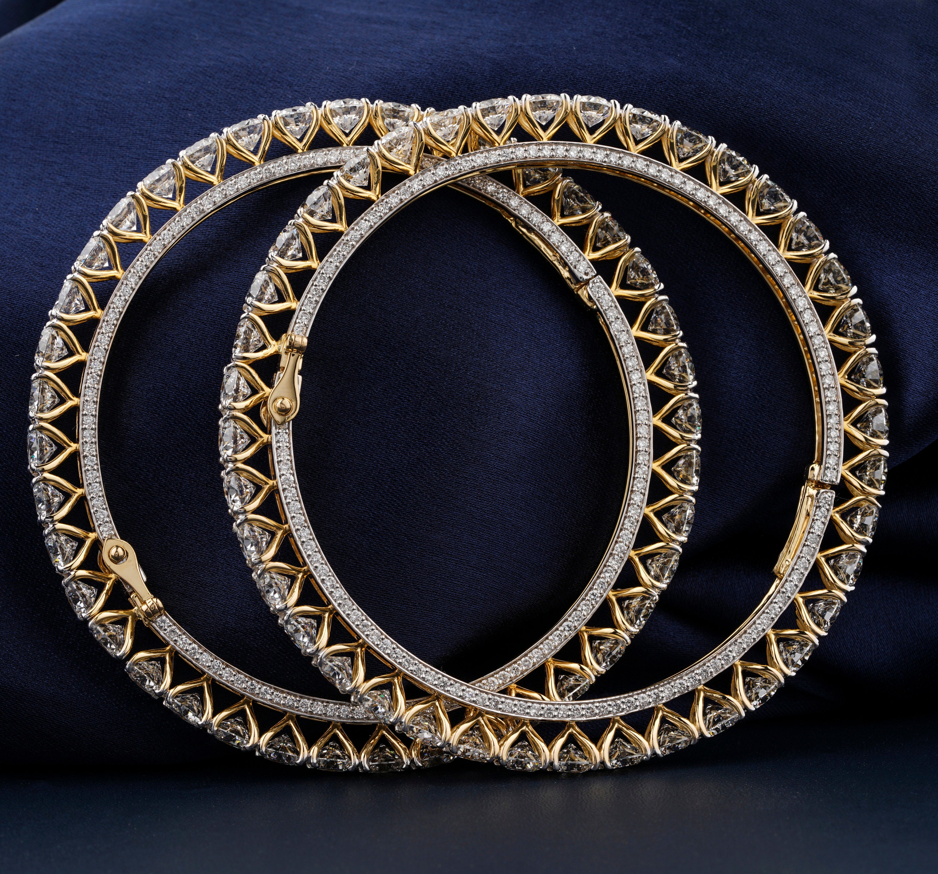 47 TCW ラウンドカット ラボ ダイヤモンド バングル エタニティ ラボ製