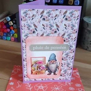 Carte Gnome en forêt et champignons " pluie de pensées"