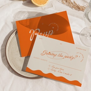 Police manuscrite orange Cartes RSVP rétro Mariage vintage coloré Carte postale RSVP groovy rétro amusante pour mariage vintage Modèle esthétique fantaisiste - Sophia