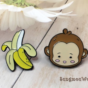 Monkey Meme Enamel Pin, Monkey looking away Meme Pin Brooch Joke pin cool  pins for backpacks brooch meme kawaii