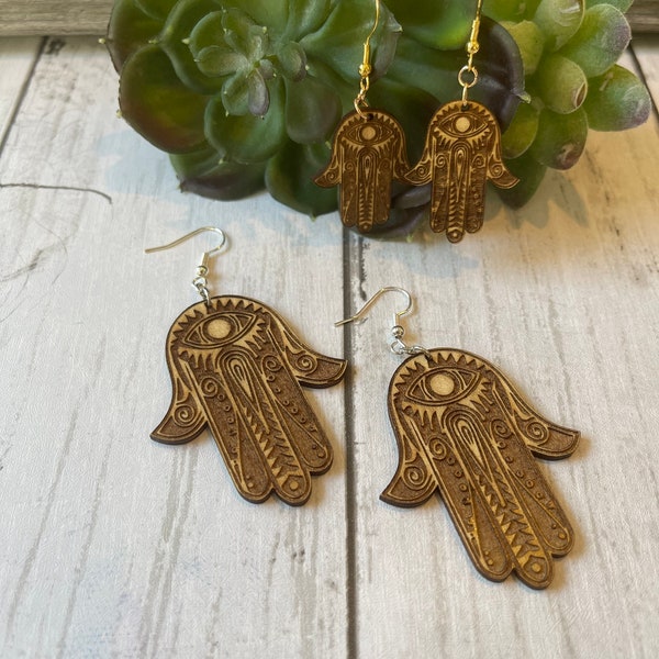 Lightweight Engraved Hamsa Earrings