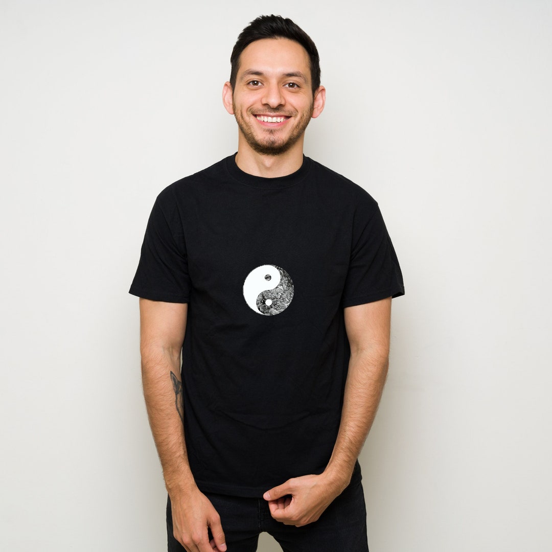 Yin Yang Shirt Trending Shirt Yin Yang Yin and Yang Shirt Yin Yang Tshirt Yin Yang Tshirt Gift