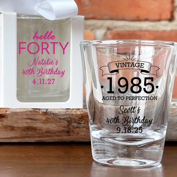 Cadeaux personnalisés en verre à liqueur cannelé pour 40e anniversaire, cadeaux de fête en verre pour 40e anniversaire CL114 (Ensemble de 24)