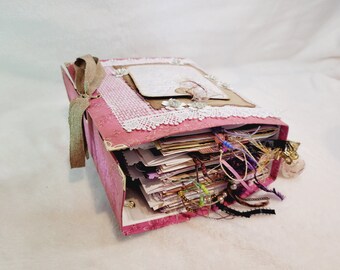 Book 25 - Junk Journal - Etsy