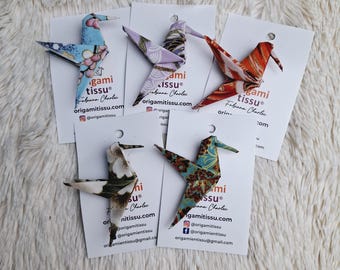 This fabric "Hummingbird" brooch is the unique and original piece of jewelry to brighten up your outfits with style - It's Spring