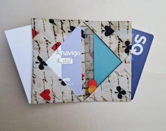 This stylish, practical and durable "Pop" fabric card holder is the perfect gift for men and women.