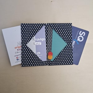 Ce porte-carte en tissu "Classique" élégant, pratique et durable est le cadeau idéal pour homme et femme | C'est le Printemps !