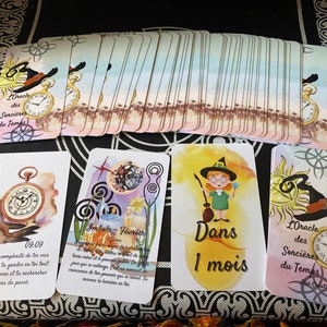 PRÉCOMMANDE L'oracle des sorcières du temps- 70 cartes oracle des heures miroirs et inversé datation, saison, phase lunaire Français