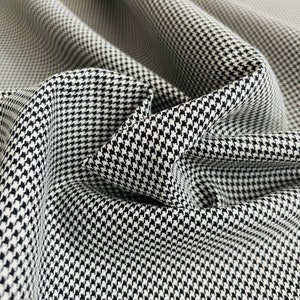 Kleiner Hahnentritt Stoff, 1,50m breit, Polyviscose Schwarz Weiß Stoff, Decken Schal, Jacken, Poncho, Rock, Weste, Kleid, Anzug, Kissen