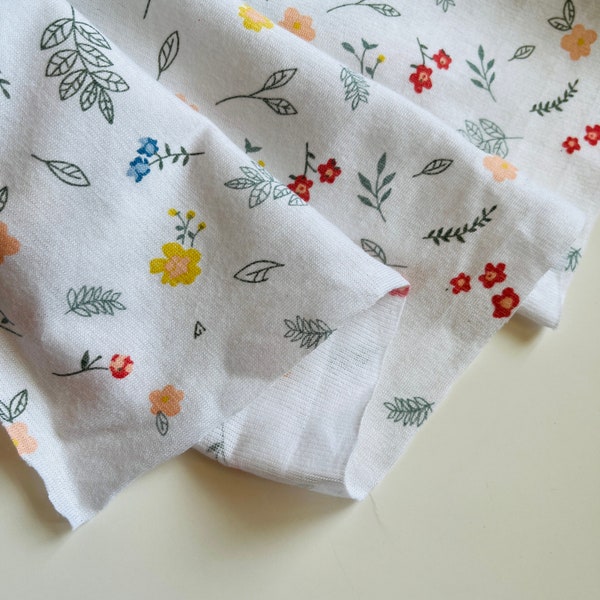 Mini tricot en jersey de coton à fleurs, large 64 pouces, 130 g/m², fleurs, petites fleurs, feuilles imprimées, vêtements pour bébés, pantalons, robes, pyjama par mètre