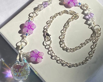 Kristall Auto Suncatcher, Lila Blumen Auto Suncatcher, Auto-Dekor, Auto-Charme, Autozubehör, Geburtstagsgeschenk, hängender Auto-Kristall, Geschenk