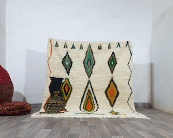 Berber Wool Rug: Moroccan Azilal Checkered Pattern (Indoor Use)