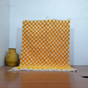 Checkered Moroccan Costum rug - Yellow Moroccan Woolen carpet - New Azilal rug - Beni ouarain style - New Beni ouarain rug - fine berber rug