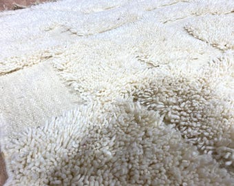 White Moroccan Beni Ourain Rug: Handmade Wool Area Rug
