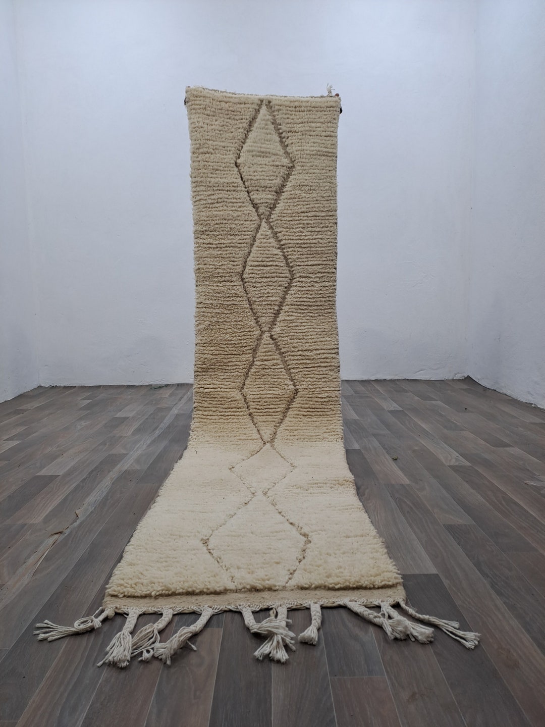 Curated visual reference: Visual Reference: Moroccan Style Rug Runner White Geometric Beni Ourain Wool