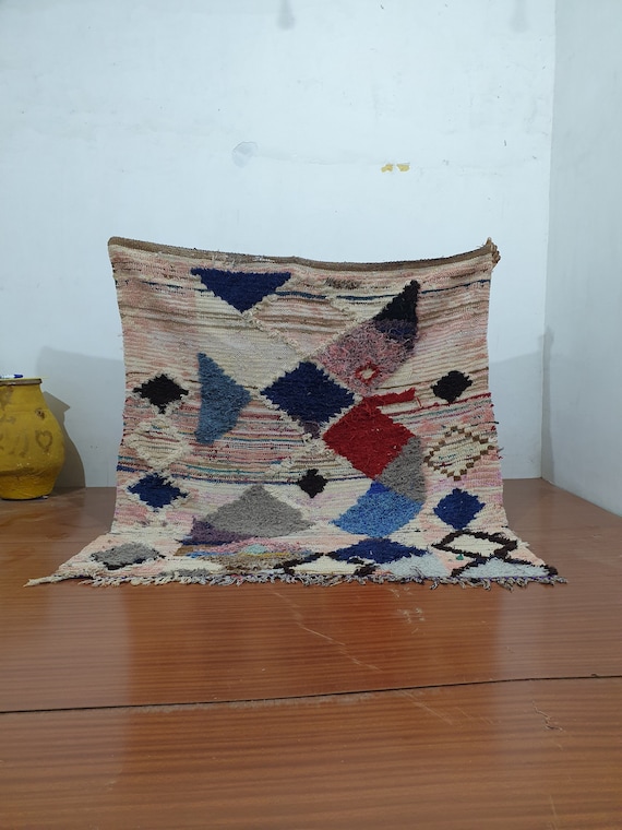 Vintage Moroccan Boujaad Rug - Handmade Wool and Cotton Carpet