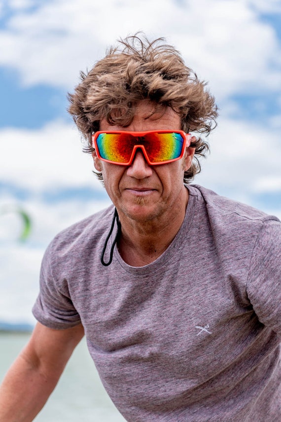 Ocean Chameleon Water Sports Floating Sunglasses Polarized Kiteboarding Surf Skiing (2/2)