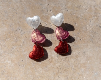 Pendientes de corazón de resina. Pendientes Heart Drop. Regalo para ella