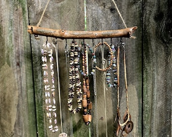 Organizador de joyas de madera hecho a mano con 9 ganchos: estilo rústico bohemio