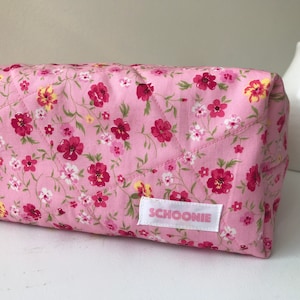 Handmade Pink Floral Quilted Cosmetic Bag/ Makeup Bag/ Toiletry Bag/ Beauty Bag/ Travel Bag