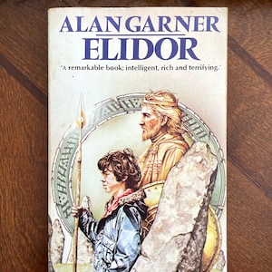 Elidor | by Alan Garner, 1981, Fontana Lions illustrated paperback | Vintage 1980s classic children&#39;s fantasy book