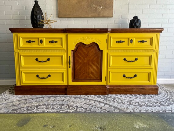 Yellow wood dresser deals