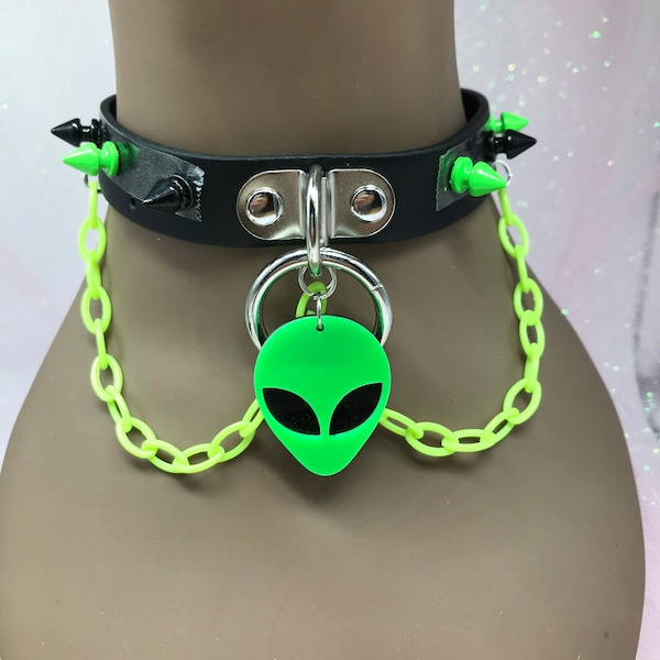 Black “ Space Alien “ Pastel kawaii emo goth Choker Necklace Collar cat kitten dog crow green