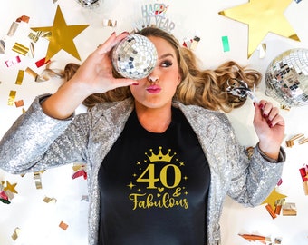 40 y fabulosa camisa, camiseta de cumpleaños 40, camiseta de cumpleaños 40, regalo de cumpleaños número 40, camisa de cumpleaños de mujer