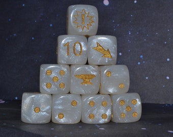 old fashioned fantasy dice set