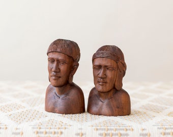A pair of hand-carved WOODEN BUSTS, Vintage wooden sculpture, Statue bust, Shelf decor, Decorative wood carvings, Teak wood busts