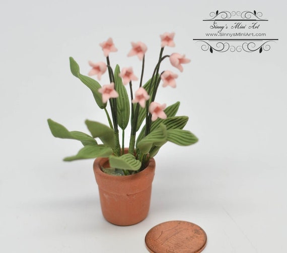 Dollhouse Miniature Potted Pink Lily of the Valley Dolls &amp; Miniatures ...