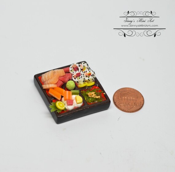1:12 Dollhouse Miniature Susi Bento Box/ Miniature Food/HMN 1133 