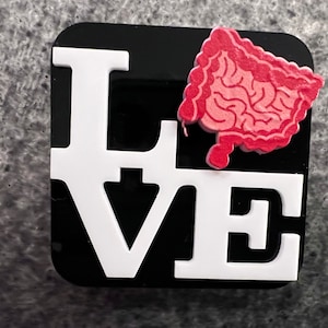 3D Love ‘Colon’ - Badge Reel or Magnet (you decide!)