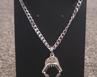 Stainless Steel Silver Chain with Great White Shark Pendant – 61cm Length, 3.6mm Width | Moveable Shark Mouth Necklace | Unisex Gift