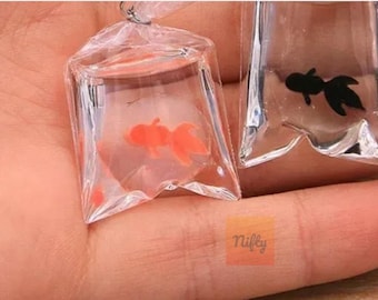 Mini Resin Fish in a Bag Keyrings – Set of 4 | Carnival Goldfish-Inspired Keychain | Cute Kitsch Accessories | Orange & Black Fish Duo