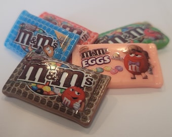 Mini M&M Style Fridge Magnets – Set of 3 | Resin Chocolate Packet Design | Strong Novelty Magnets | Fun Kitchen Decor Gift