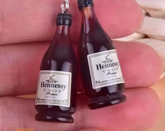 Mini Resin Hennessy VSOP  Keyrings – Set of 2 | Realistic Rum Charm | Fun Novelty Keychains | Miniature Drink Accessory Gifts