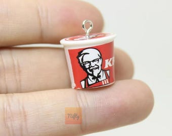 Mini Resin KFC Chicken Bucket Keyrings – Set of 2 | Resin Fried Chicken Charm | Fast Food Novelty Keychain | Funny Gift for Food Lovers