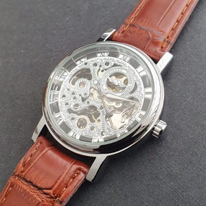 Men Automatic Watch Skeleton Manual Winding Mechanical Movement Brown Leather Strap Classic Smart Professional Gentleman Wristwatch