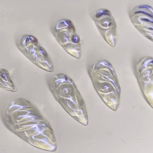 Clear 3d Press on Nails, Iridiscente Custom Nails, Fake Nails, Clear Nails, Aurora effect nails, 3d nails, almond long nails / y2k press on