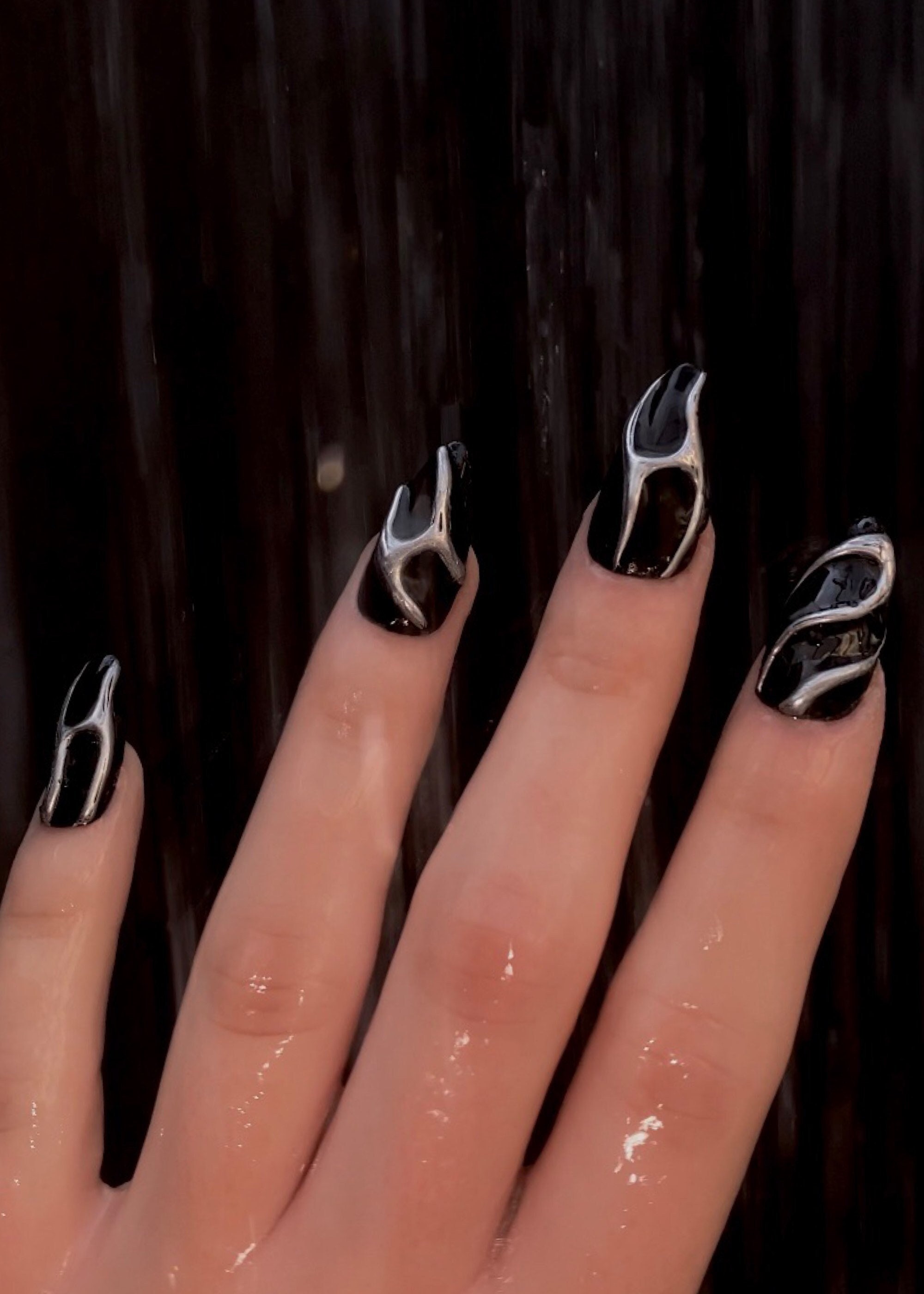 Black & Silver 3D Nail Art That Stuns