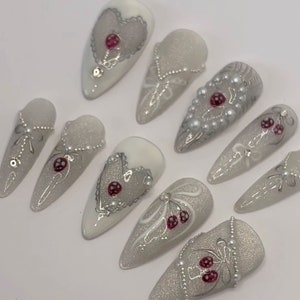 Strawberry coquette Press on nails white and chrome silver / pearly luxury press-on nails / False nails / 3D ribbon bow / Y2K nails.