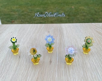 Pre-order: Handmade Glass Flower Miniature | Glass Plant daisy white blue pink Gift for friend family Merry Christmas Christmas gifts