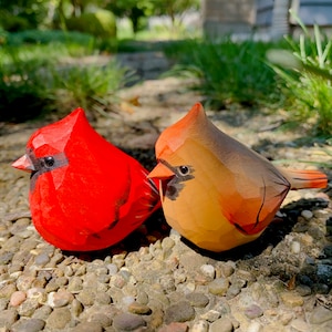 Cardinal fait main sculpture sur bois oiseau Figurine cardinaux en bois Cardinal option de gravure cadeau d'anniversaire personnalisé amoureux des oiseaux 2Cardinal(M+F)