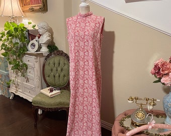 Vintage Pink Floral 1960s Homemade Pink Maxi Dress (size medium)