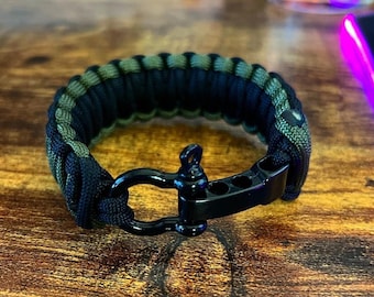 Paracord King Cobra Knot Bracelet with Black Adjustable Shackle - OD Green + Black - Shackle Bracelet - Unisex