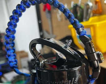 Hydro Flask Water Bottle with Custom Paracord Survival Strap - Bottle Holder