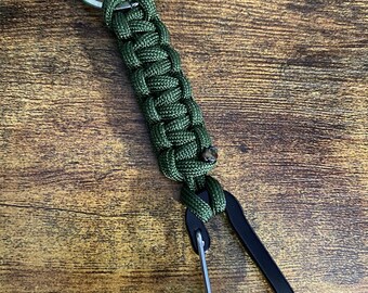 Paracord Keychain w/ Carabiner