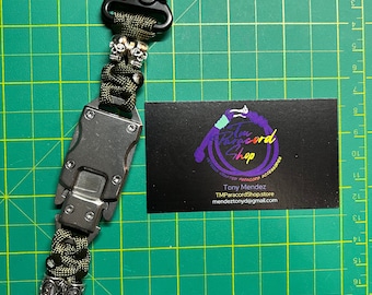 Paracord Knife Buckle Keychain with Skulls + Viking Runes
