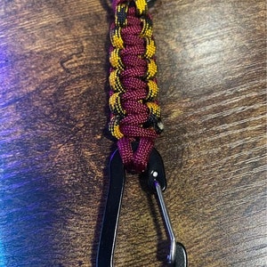 Paracord Schlüsselanhänger mit Karabiner